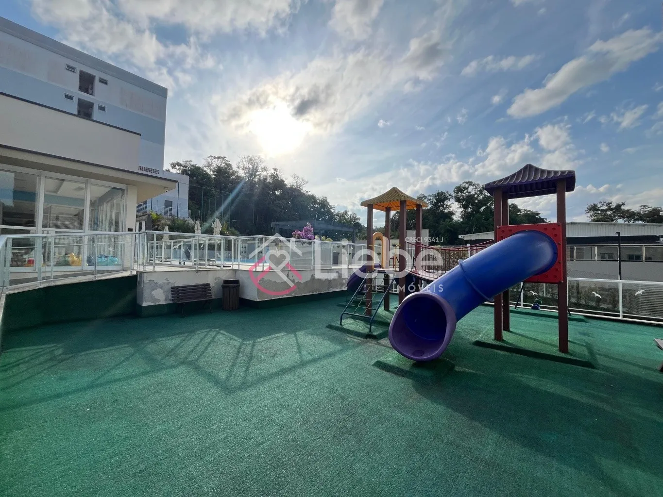 Lindo apartamento semi mobiliado e finamente decorado no Residencial Prisma Home Club, localizado no centro da cidade de Pomerode com 105,06m de área privativa. — foto 4