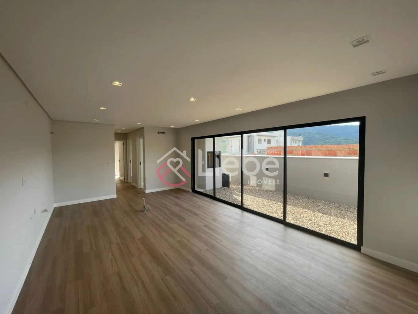 Casa Linda e Charmosa no Residencial BLUMONT com 95,60m de área privativa. Localizado no Residencial Greenpark na cidade de Pomerode. — foto 5