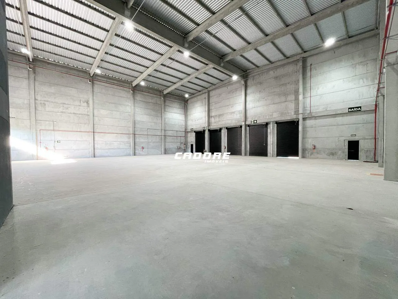 Galpão com aproximadamente 748,71m para locação em Navegantes I Cadore Imóveis — foto 4