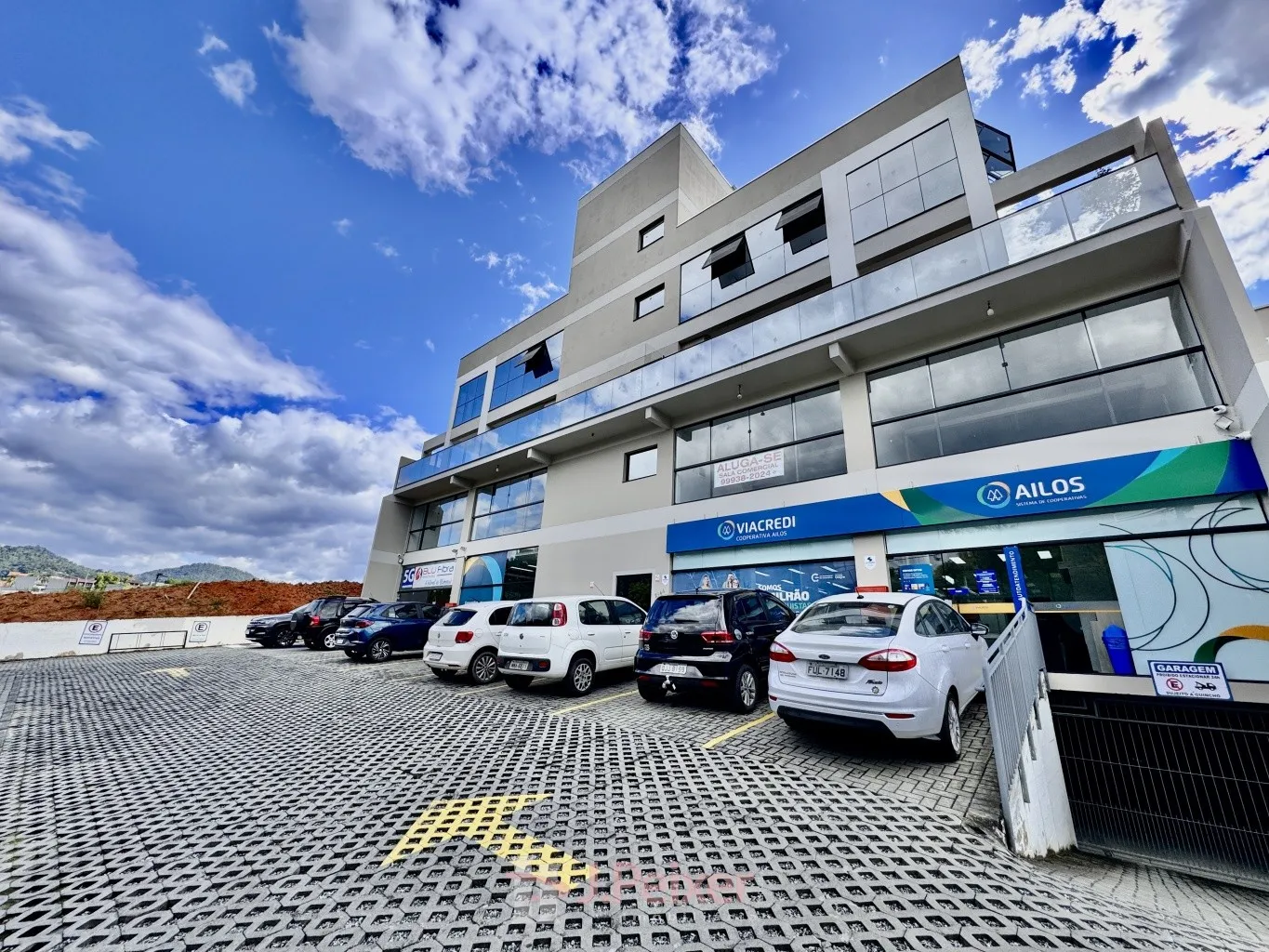 Apartamento de alto padrão com 3 suítes e grandiosa área de festas com excelente localização no bairro Velha Central - foto 1