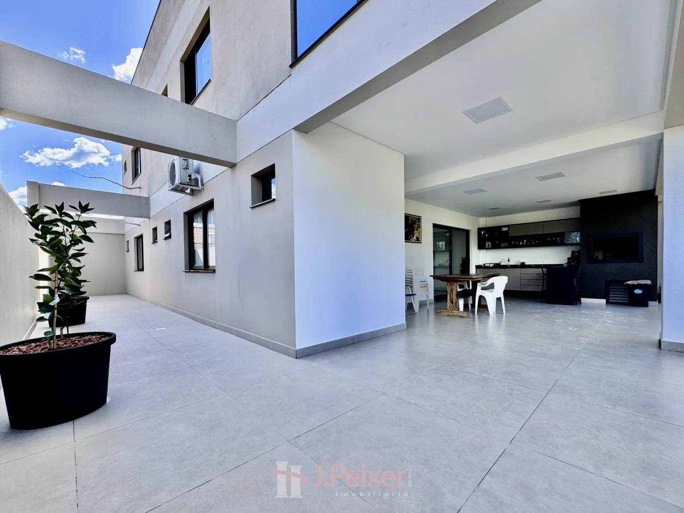 Apartamento de alto padrão com 3 suítes e grandiosa área de festas com excelente localização no bairro Velha Central — foto 6