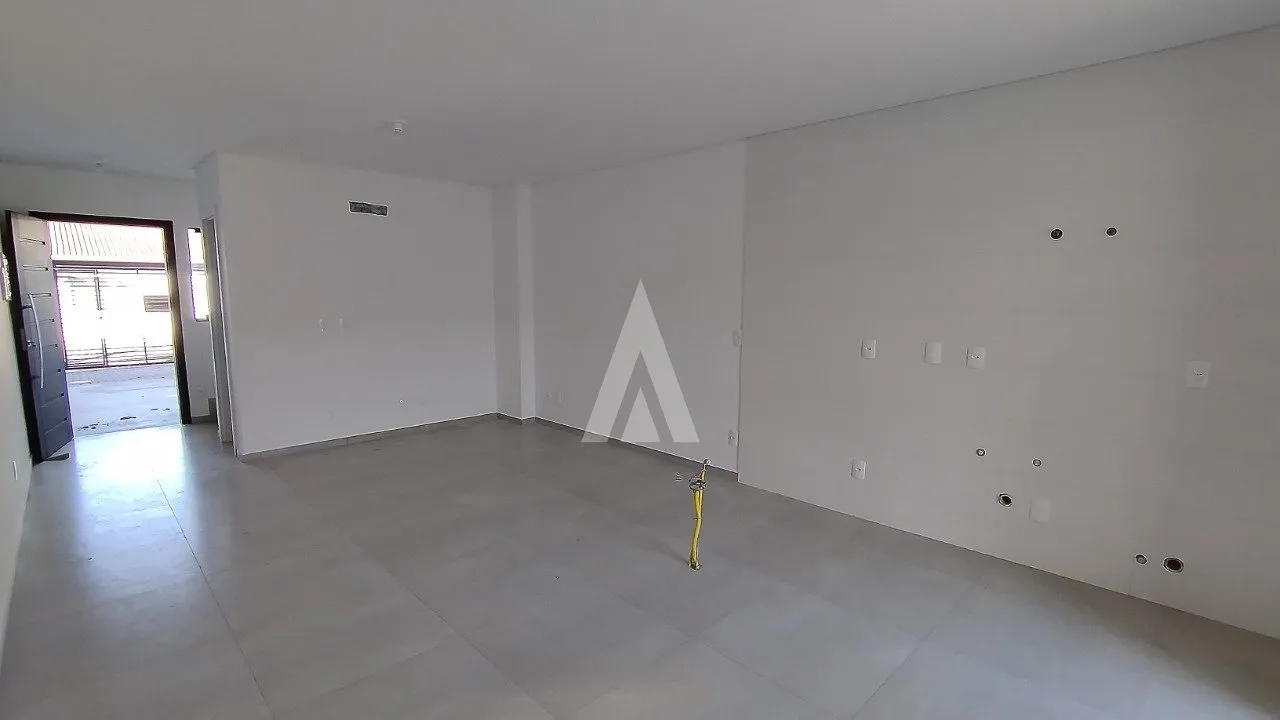 Sobrado geminado com 1 suíte mais 2 quartos à venda no bairro Costa e Silva em Joinville - SC de R$ 630.000,00, por R$595.000,00 — foto 2