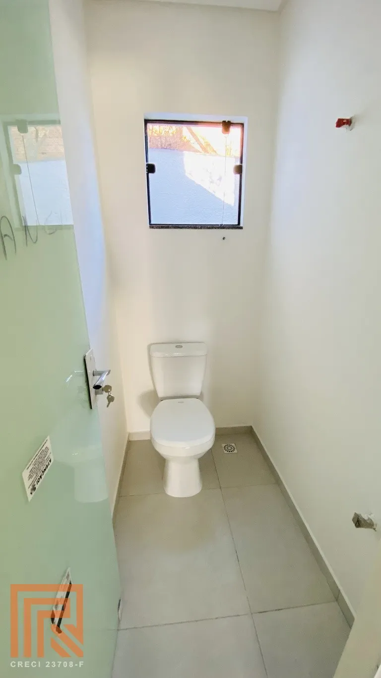 Sobrado com 3 dormitórios sendo 1 suíte e 2 vagas de garagem! — foto 4