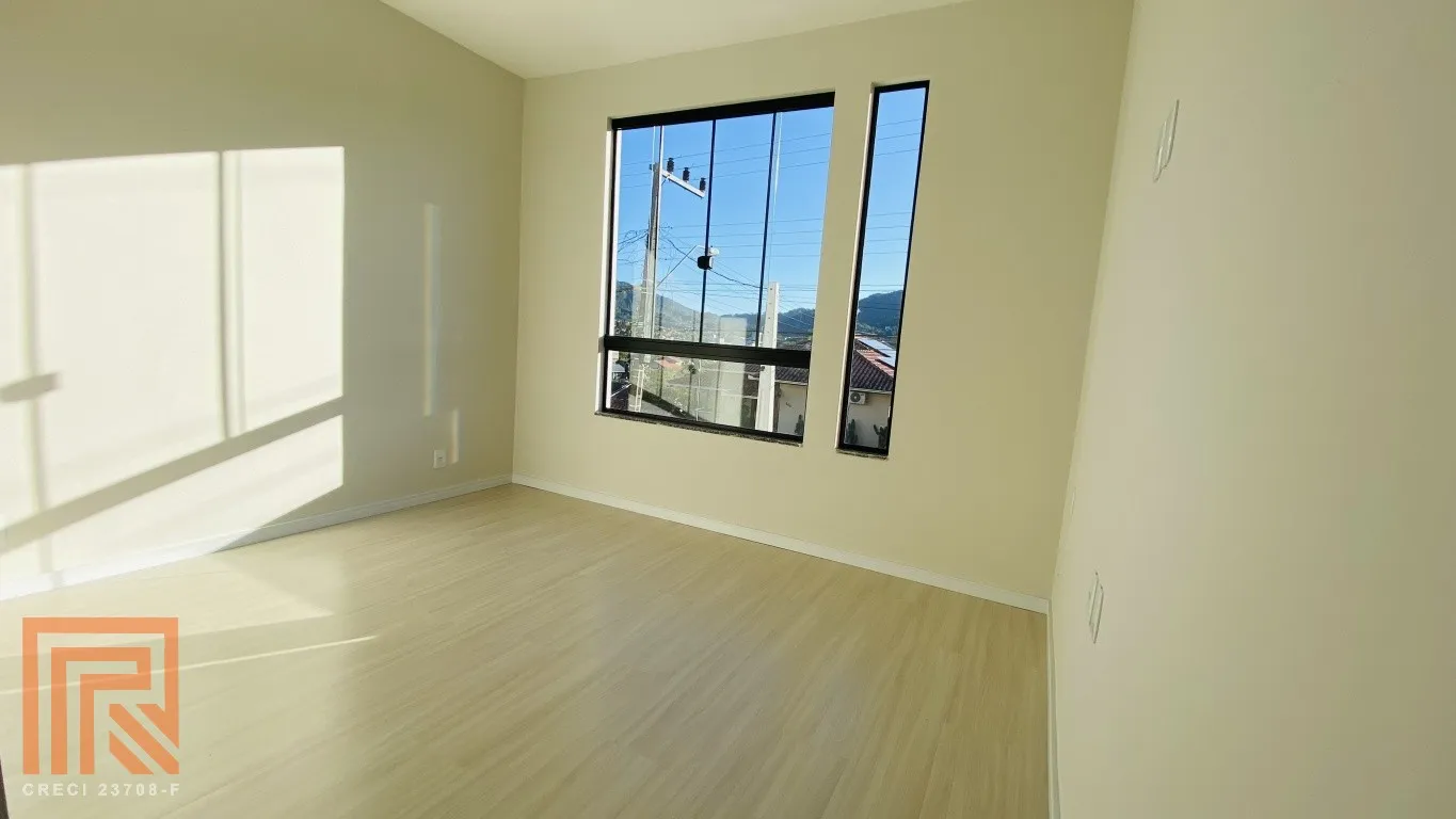 Sobrado com 3 dormitórios sendo 1 suíte e 2 vagas de garagem! — foto 6