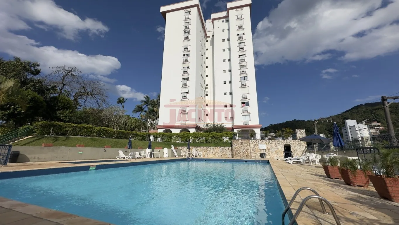 Apartamento de 2 quartos, condomínio com piscina e academia, no bairro Garcia. - foto 1