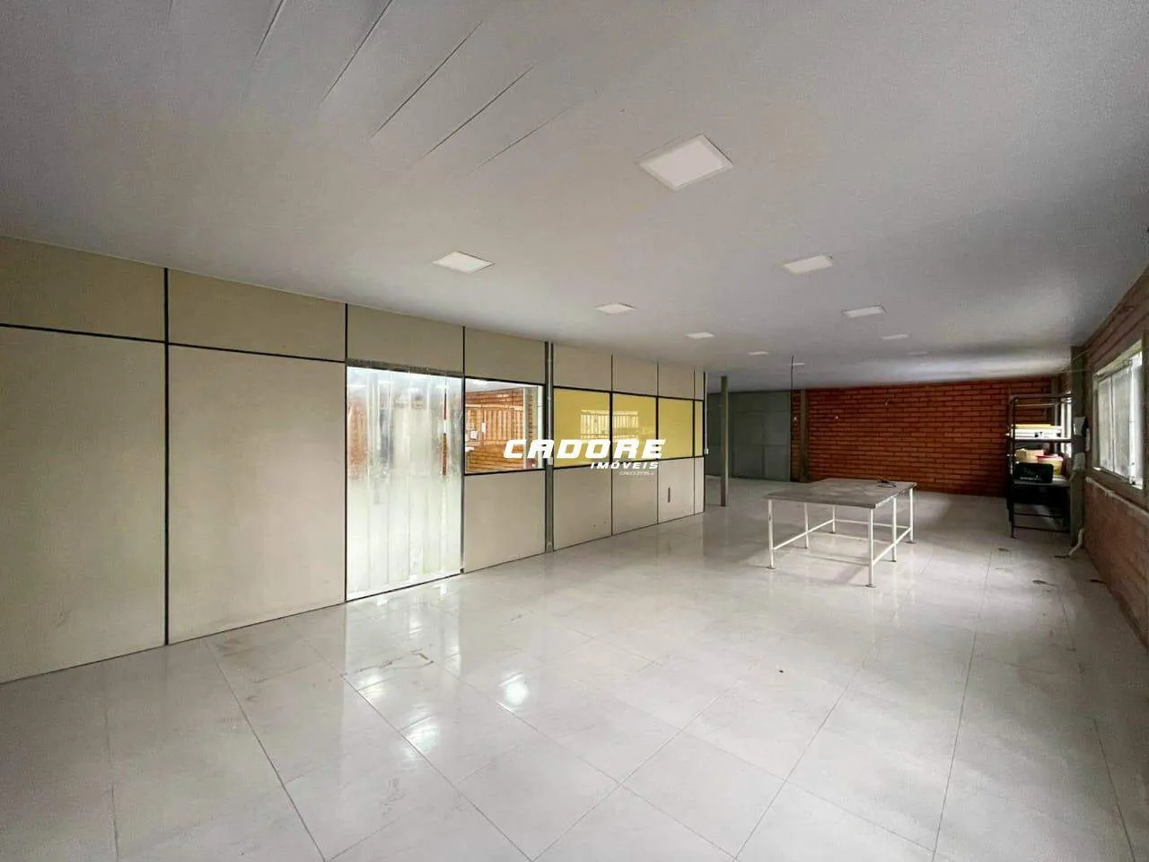 Excelente galpão com aproximadamente 350m para locação no bairro Do Salto I Cadore Imóveis — foto 6