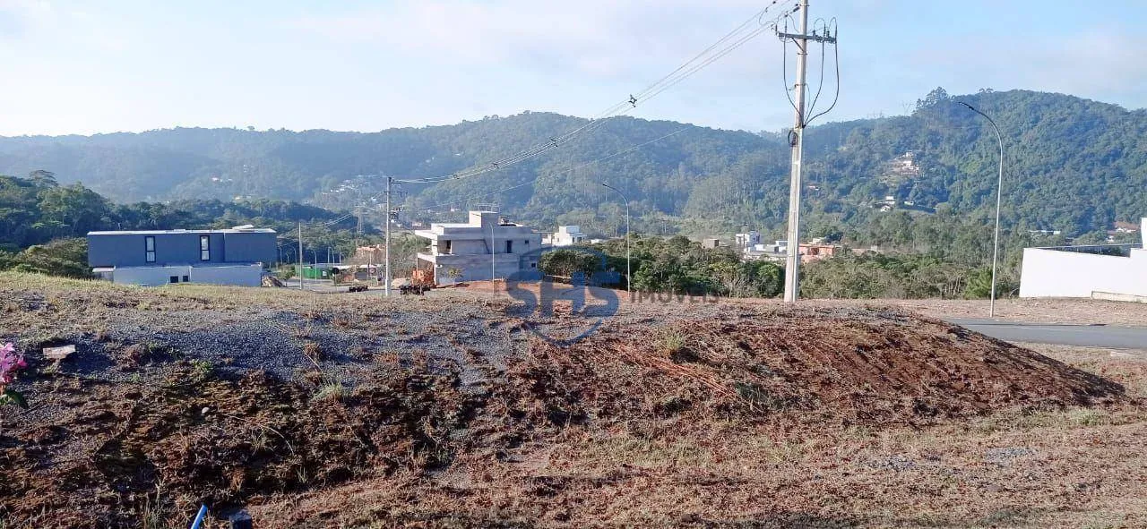 Terreno plano no Condomínio Paysage Privilége Parque no Bairro Ponta Aguda. — foto 2
