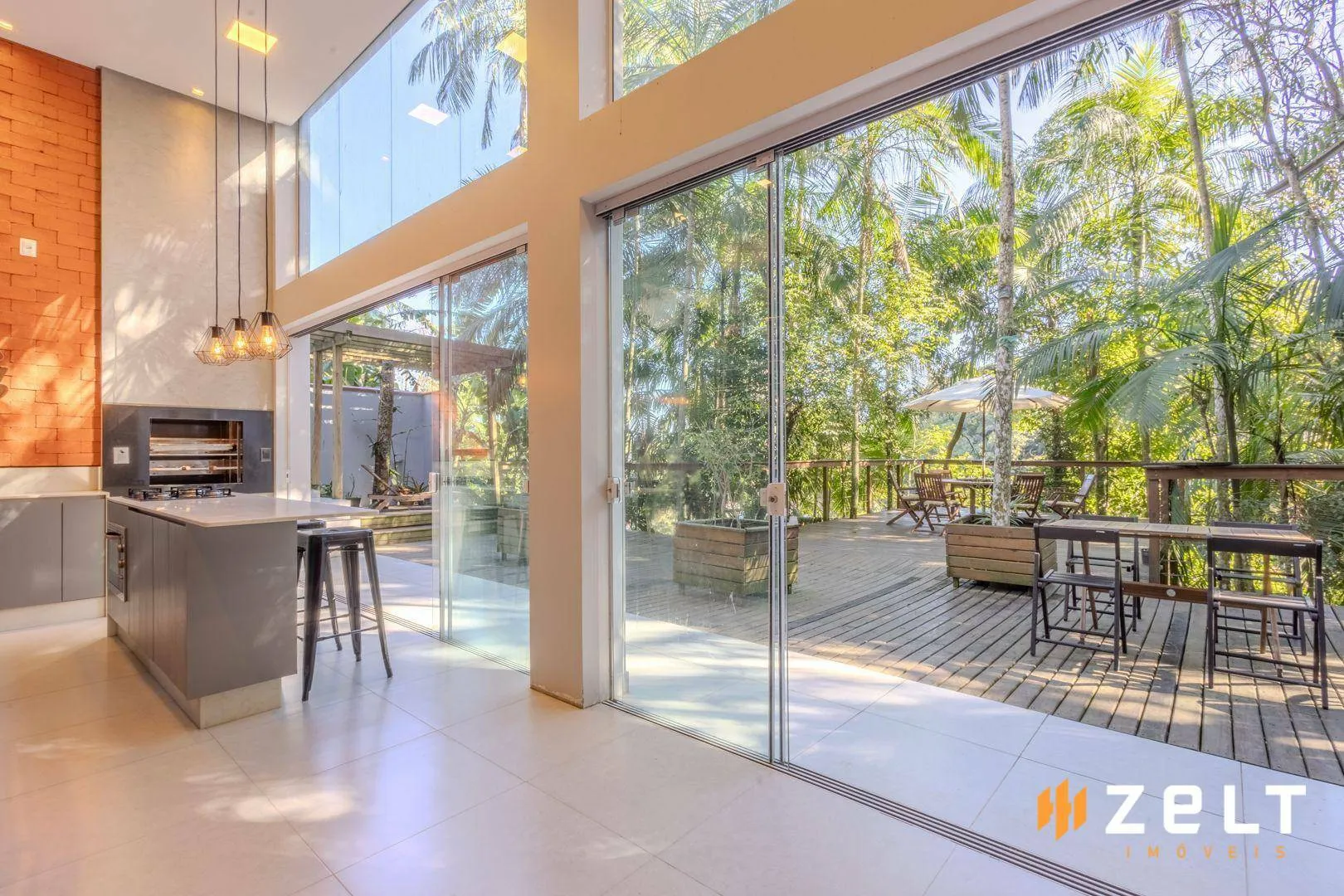 Casa com 3 dormitórios à venda, 220 m por R$ 990.000,00 - Fortaleza - Blumenau/SC — foto 2