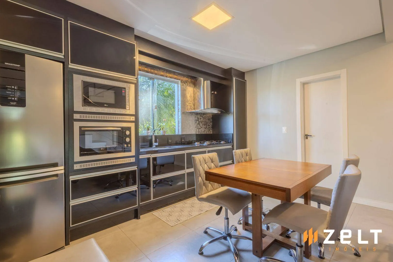 Casa com 3 dormitórios à venda, 220 m por R$ 990.000,00 - Fortaleza - Blumenau/SC — foto 7