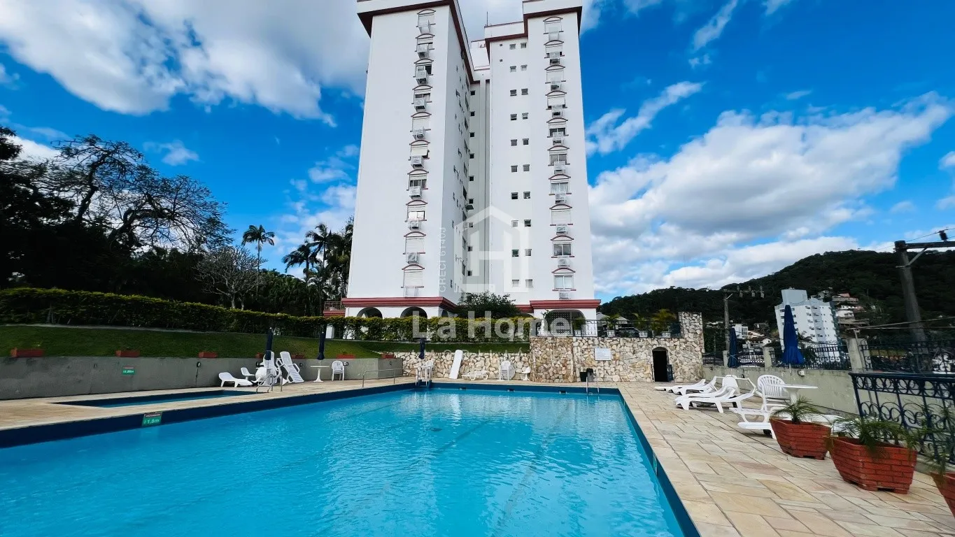 Apartamento mobiliado com 02 quartos sendo 01 suíte à venda em Blumenau, Bairro Garcia - foto 1