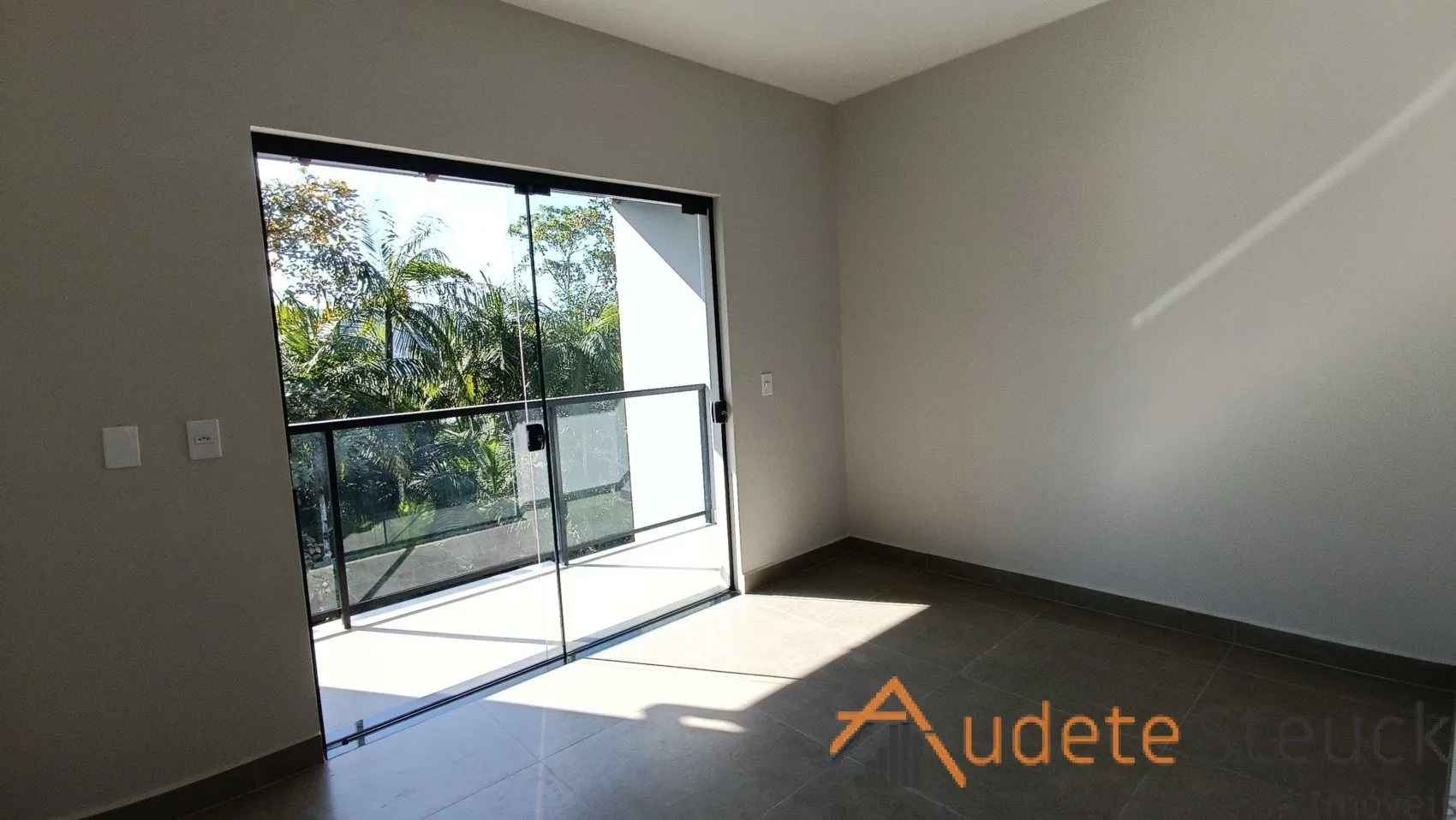 Sobrado à Venda no Bairro Itoupavazinha - Blumenau/SC — foto 3