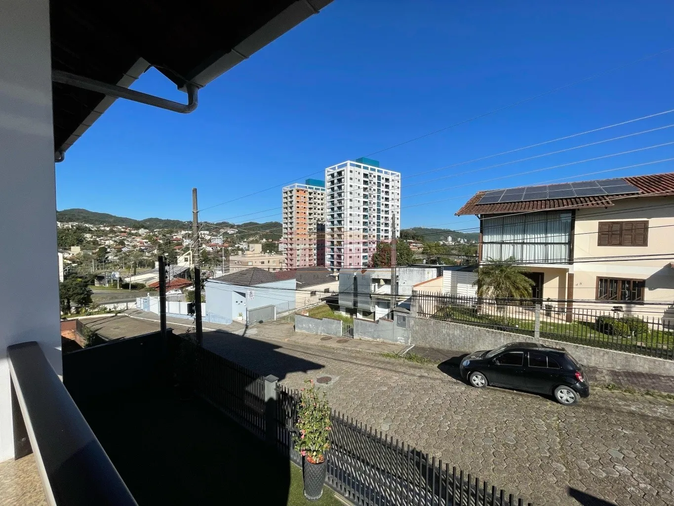 Casa ampla de 2 pavimentos à venda - Excelente localização no bairro Fortaleza! — foto 4