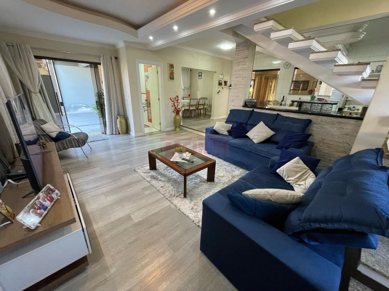 Casa ampla de 2 pavimentos à venda - Excelente localização no bairro Fortaleza! — foto 5