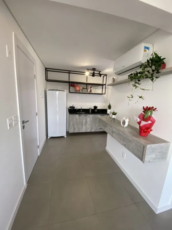 Apartamento novo mobiliado e decorado tipo loft contendo 33m de área privativa e uma vaga de garagem coberta ao lado da Vila Germânica. — foto 6