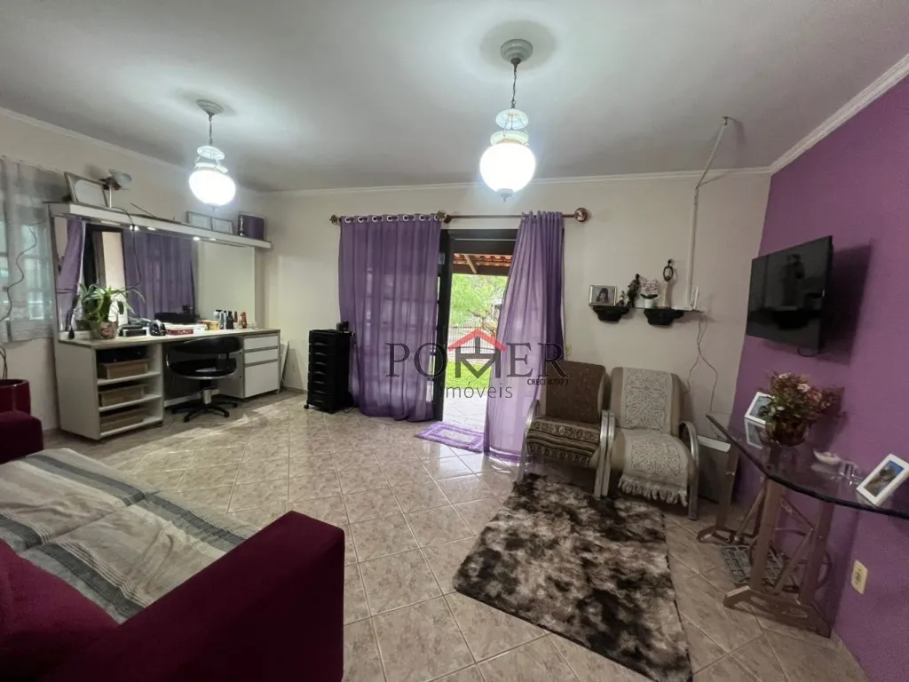 Residência ampla com 195,00m de área construída, com 3 drmitórios, terreno com 418,00m e bem localizada no bairro Testo Rega - Pomerode — foto 4