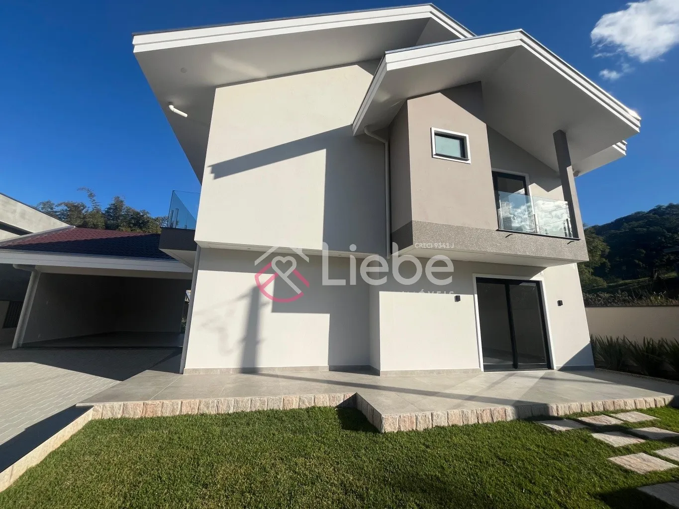 Casa Linda e Charmosa no bairro Ribeirão Areia na cidade de Pomerode com 220,29m de área privativa. - foto 1