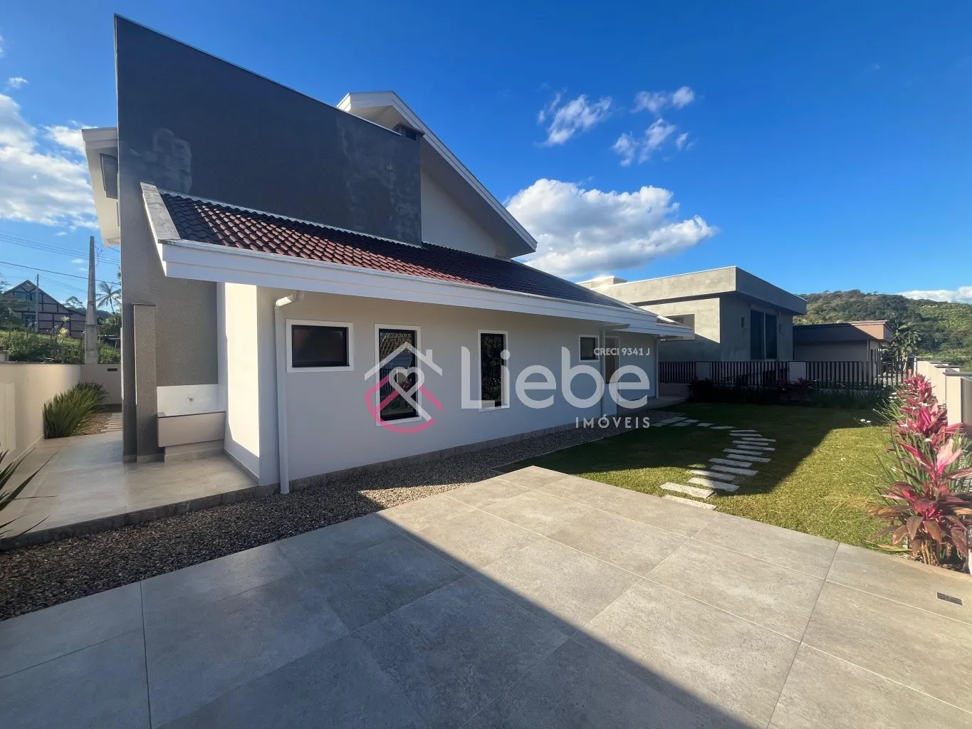 Casa Linda e Charmosa no bairro Ribeirão Areia na cidade de Pomerode com 220,29m de área privativa. — foto 4