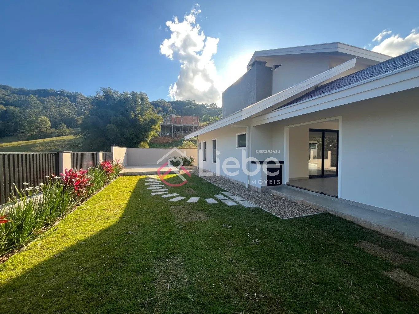 Casa Linda e Charmosa no bairro Ribeirão Areia na cidade de Pomerode com 220,29m de área privativa. — foto 6