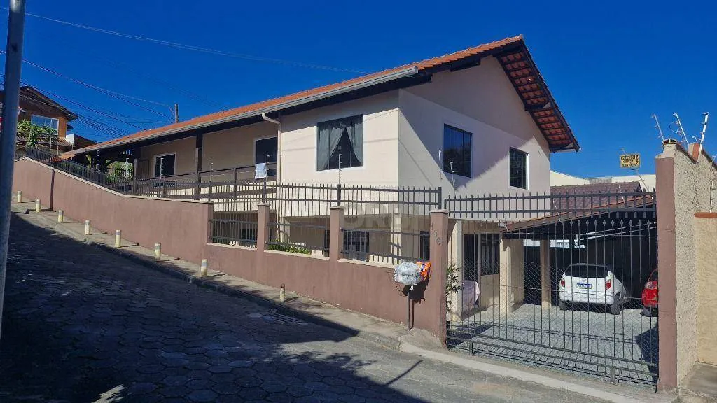 Casa com 5 dormitórios à venda, 282 m por R$ 1.100.000 - Água Verde - Blumenau/SC — foto 2