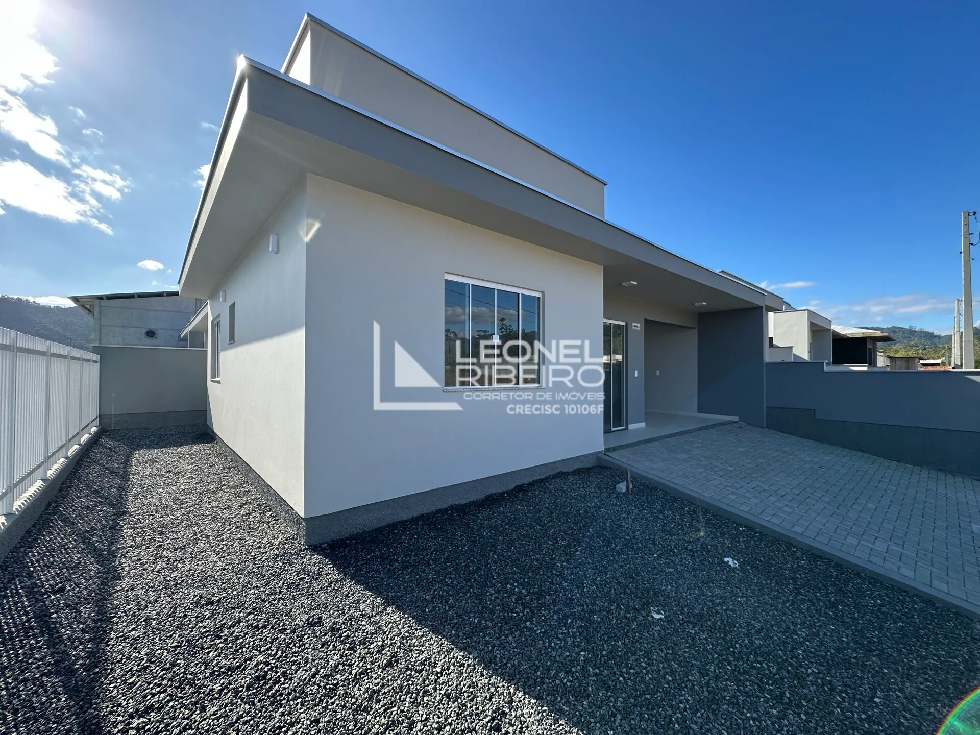 Casa com 2 dormitórios à venda, 70,50 m no bairro Divinéia em Rio dos Cedros/SC - foto 1