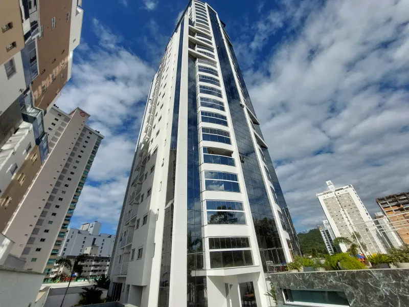 Apto Ed. Cipriani Tower 495 - foto 1