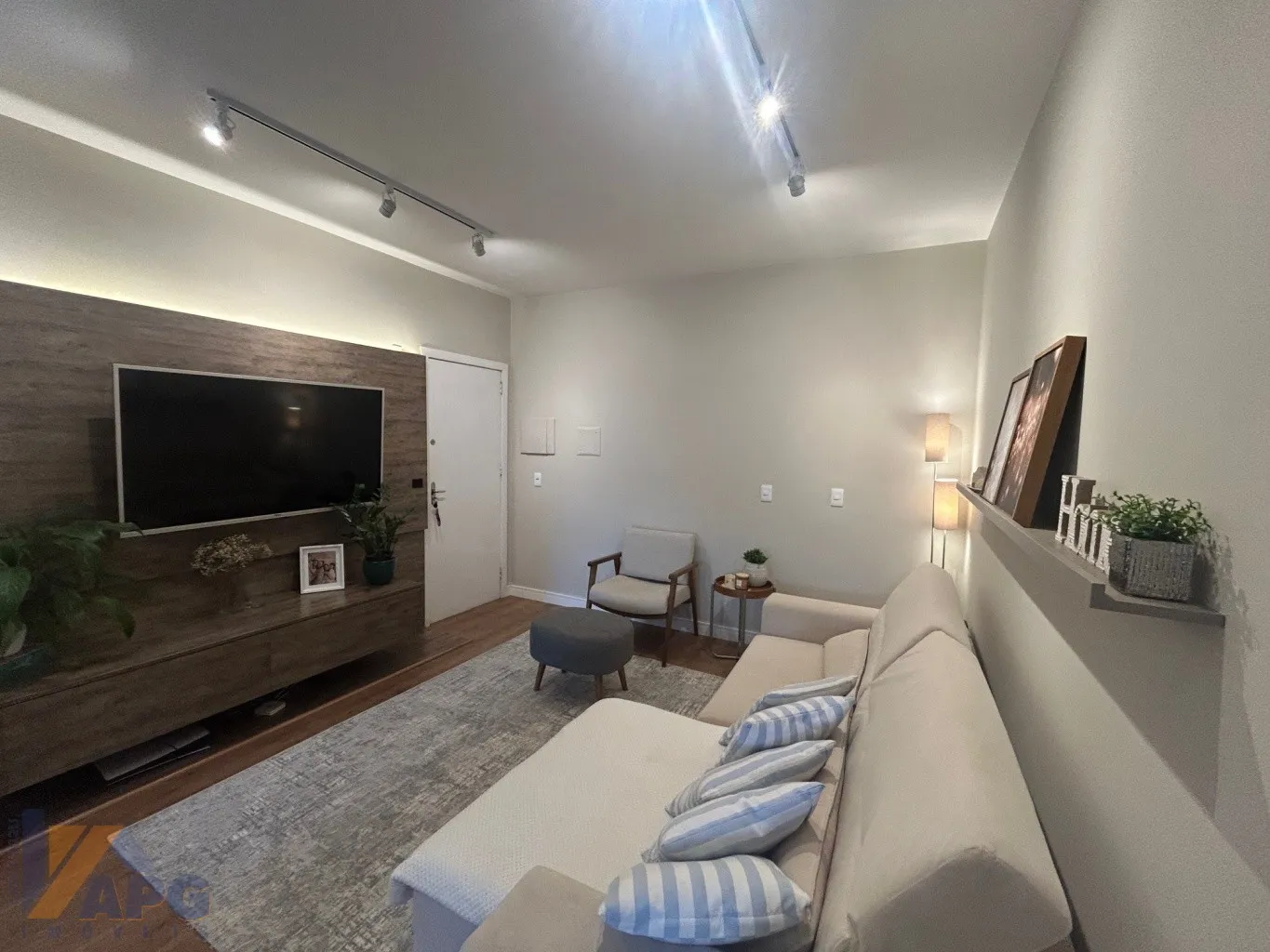 Lindo Apartamento mobiliado de 3 dormitórios à Venda - Bairro Bela Vista. — foto 3
