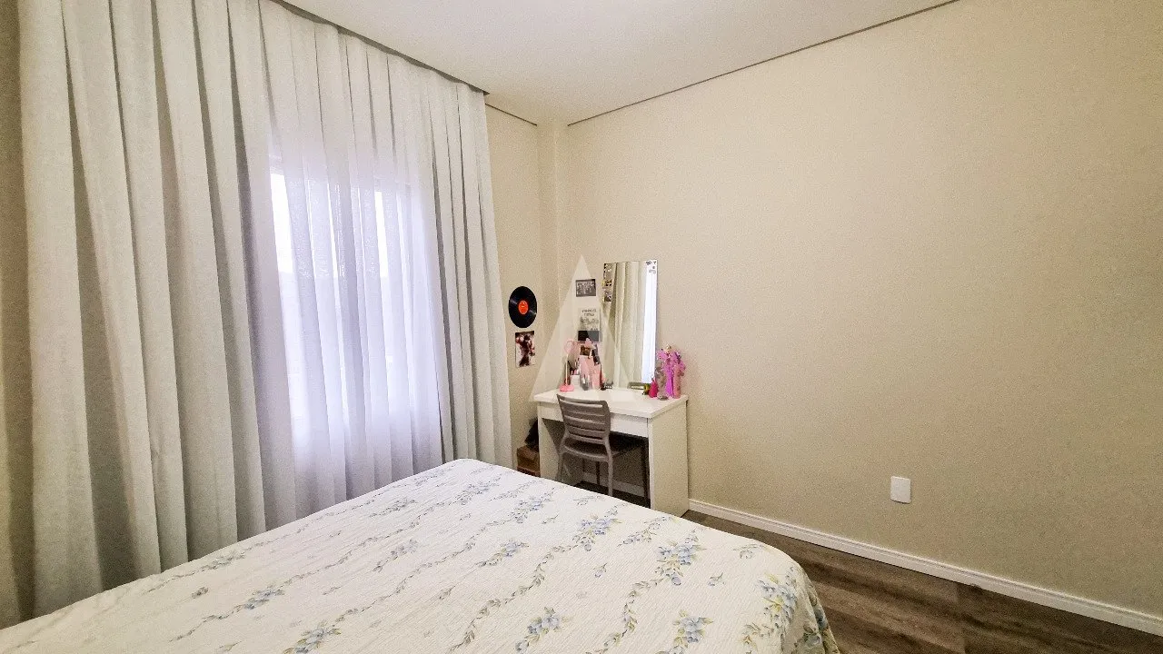 Sobrado geminado com 1 suíte mais 2 quartos à venda no bairro Gloria em Joinville-SC por R$ 1.200.000,00 — foto 6