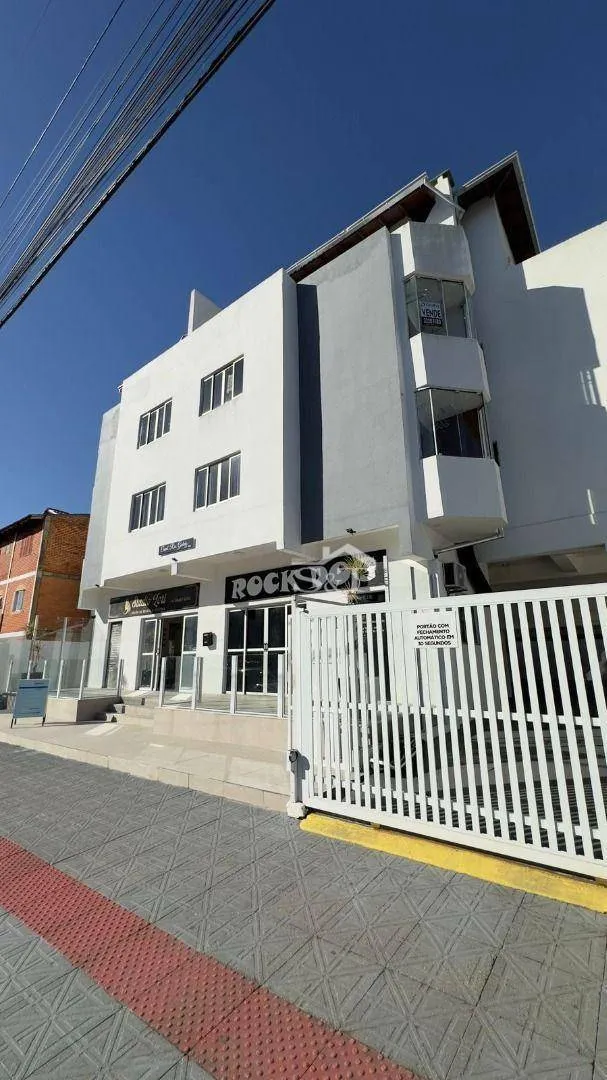 Loft com 1 dormitório, à 250m da praia de Canasvieiras! — foto 2