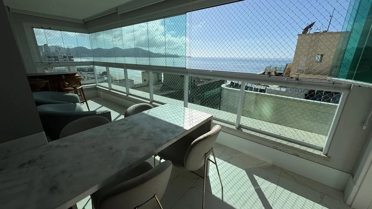 LINDO APARTAMENTO MOBILIADO EM ITAPEMA - MEIA PRAIA - A 30 METROS DO MAR — foto 2