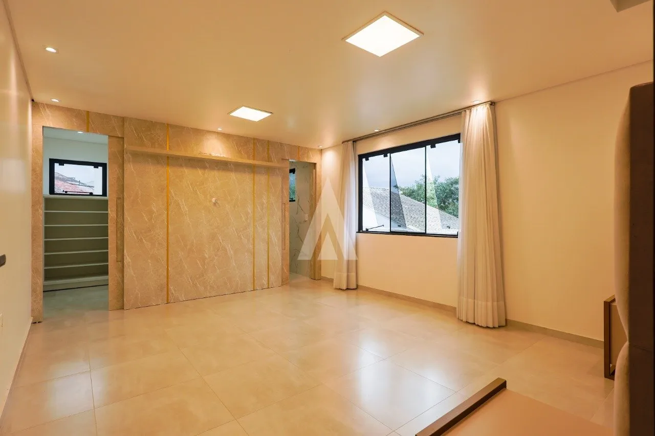 Sobrado com 3 suítes e 2 quartos à venda no bairro Bom Retiro em Joinville - SC por R$ 1.520.000,00. — foto 6