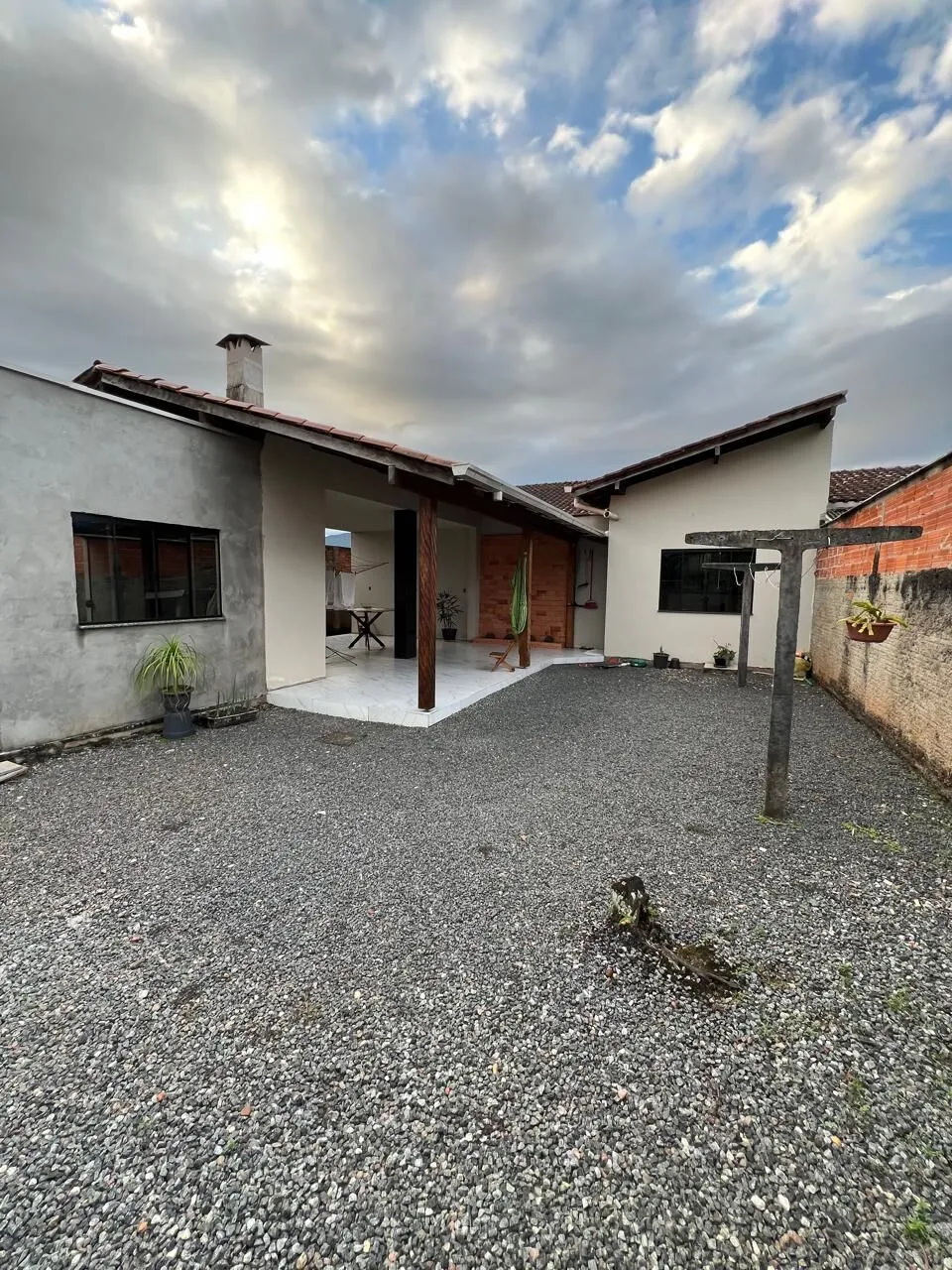 Casa com suíte no bairro Benedito em Indaial! — foto 2