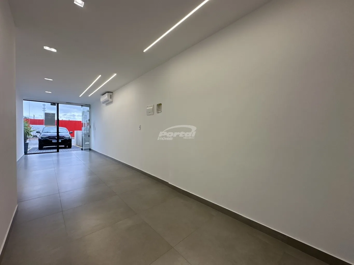 Loja térrea comercial disponível para locação no bairro Centro, em Balneário Piçarras/SC. (21957) — foto 4