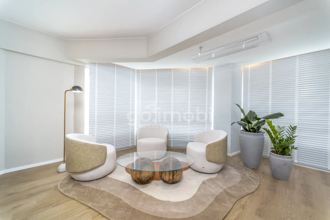 Cobertura Duplex à Venda no Edifício Theiss Heim - Frente Mar em Balneário Camboriú/SC — foto 4