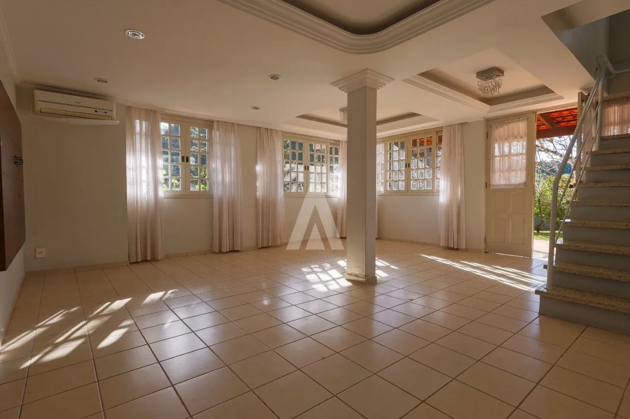 Sobrado com 1 suíte, 2 demi-suítes e 2 quartos à venda no bairro América em Joinville - SC por R$ 2.200.000,00. — foto 2