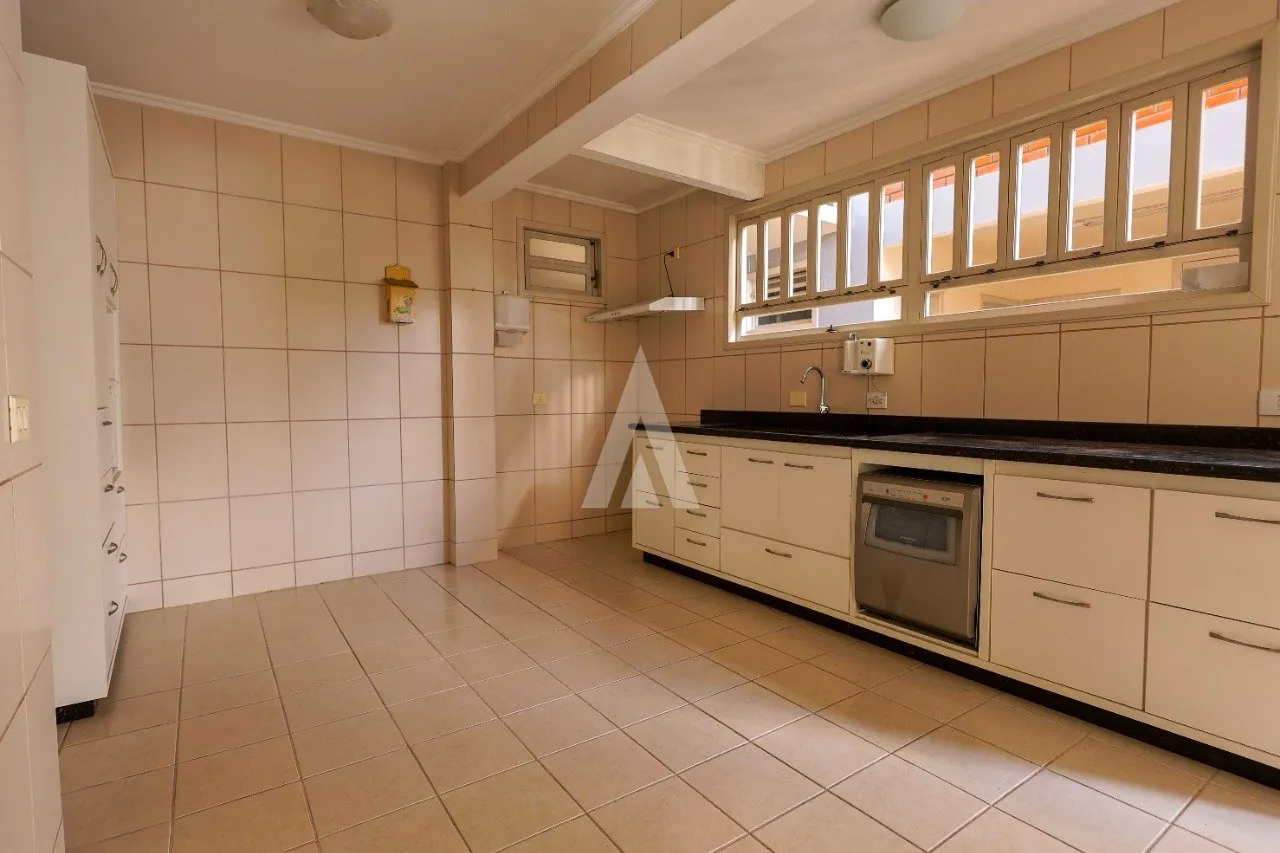 Sobrado com 1 suíte, 2 demi-suítes e 2 quartos à venda no bairro América em Joinville - SC por R$ 2.200.000,00. — foto 5