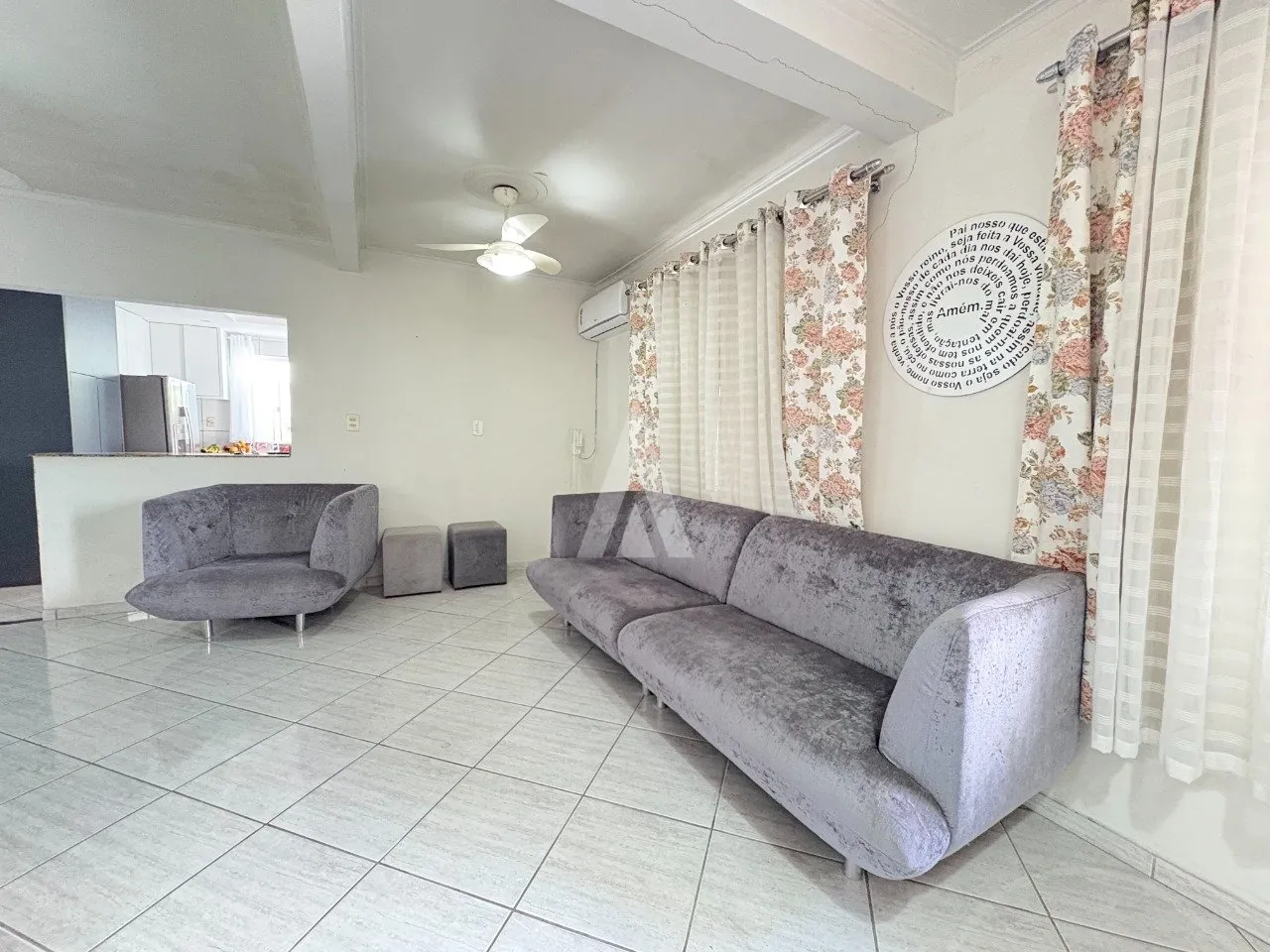 Casa plana com 1 suíte e 2 quartos à venda no bairro Costa e Silva em Joinville - SC por R$ 790.000,00. — foto 2