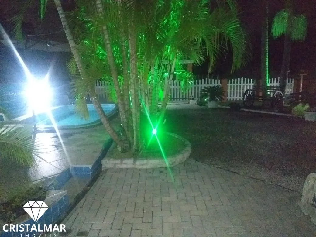 4 Casas, Praia de Bombas, Bombinhas SC — foto 5