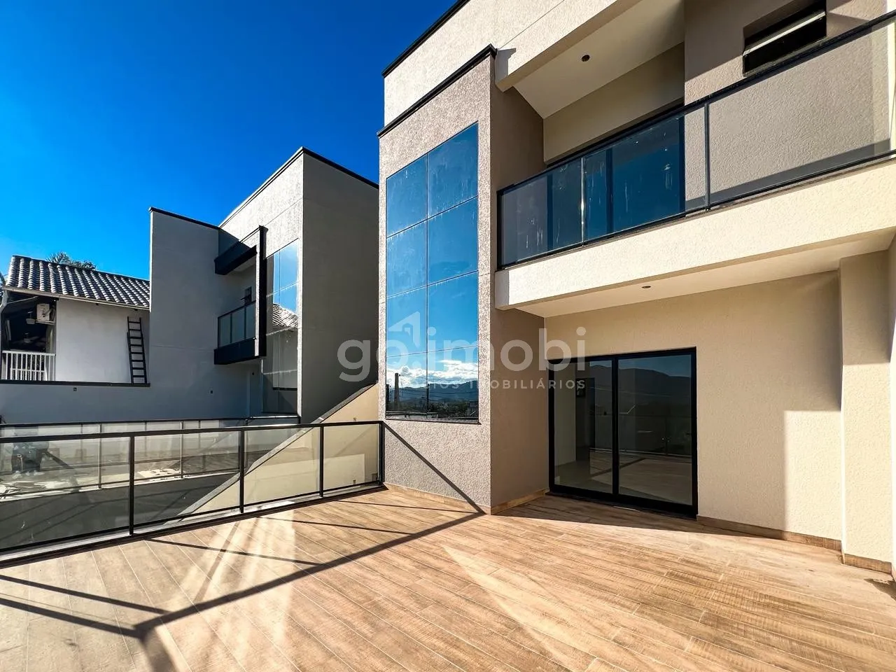 Sobrado Triplex Alto Padrão no Bairro Tapajós em Indaial — foto 3