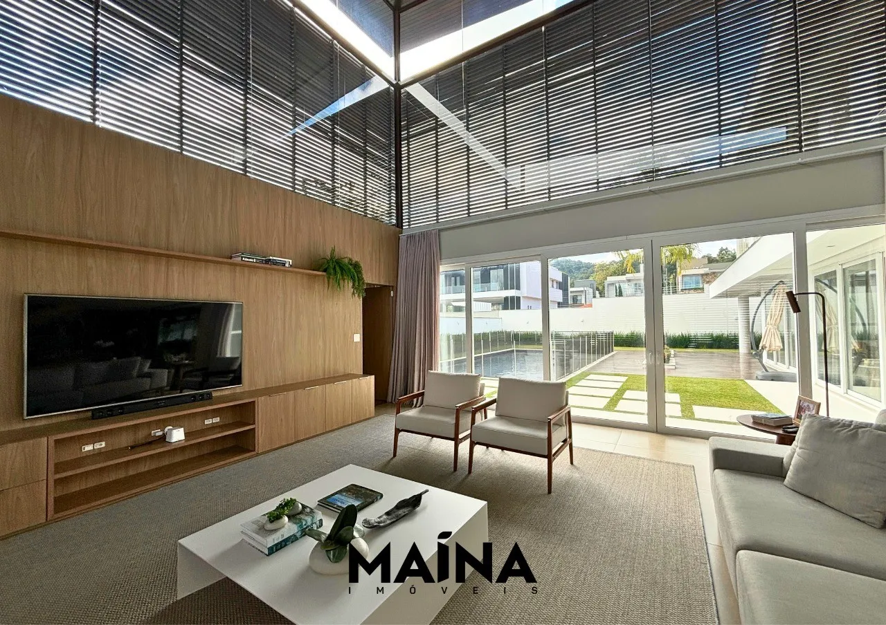 MARAVILHOSA RESIDÊNCIA EM CONDOMÍNIO DE LUXO — foto 3
