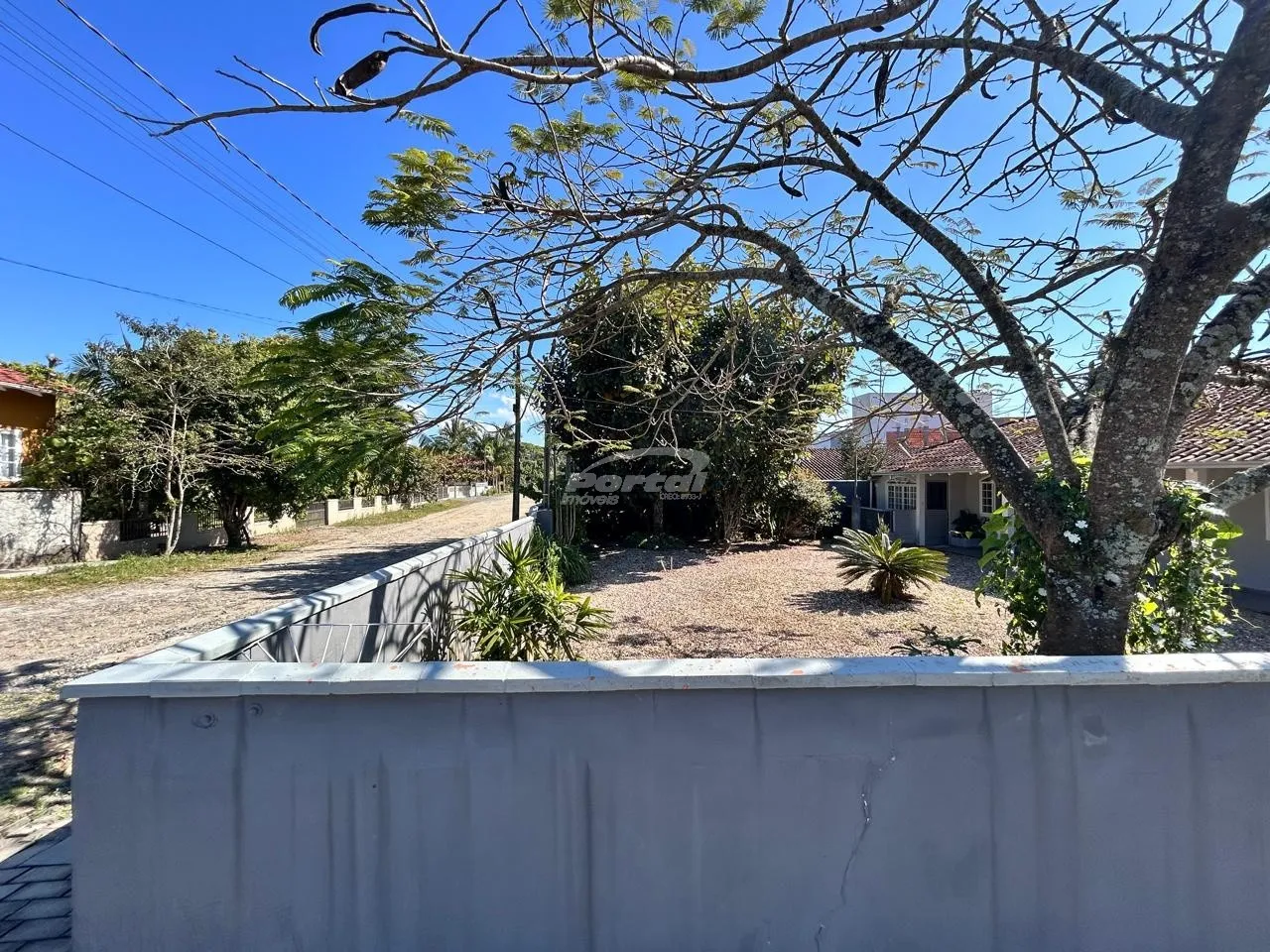 Espetacular casa com lindo e amplo terreno de esquina em Barra Velha. — foto 7