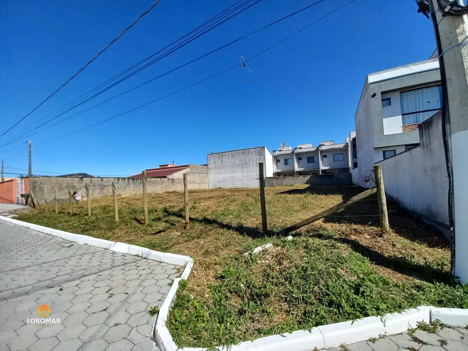 Terreno à apenas 740 metros do mar, no Centro de Balneário Piçarras SC! — foto 4