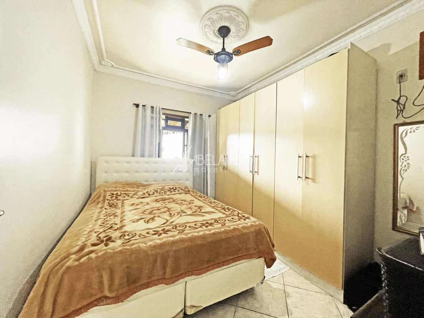 CASA COM TRÊS DORMITÓRIOS, DUAS VAGAS DE GARAGEM E PISCINA - BAIRRO FORTALEZA — foto 7