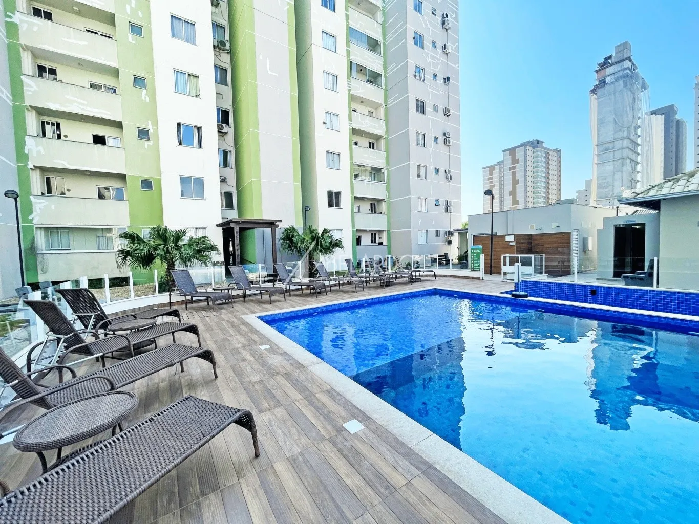 APARTAMENTO COM DOIS DORMITÓRIOS, EM CONDOMÍNIO HOME CLUB A 400M DO MAR - BAIRRO ITACALOMI, EM BALNEÁRIO PIÇARRAS — foto 4