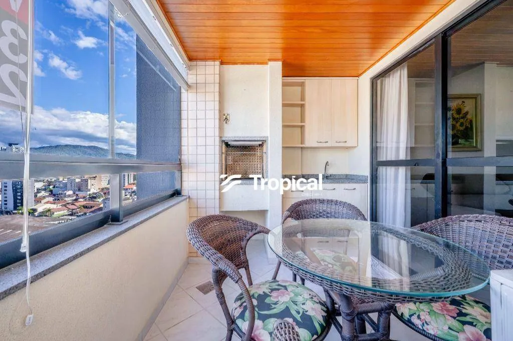 Apartamento com 2 dormitórios à venda, 81 m por R$ 630.000,00 - Vila Nova - Blumenau/SC - foto 1