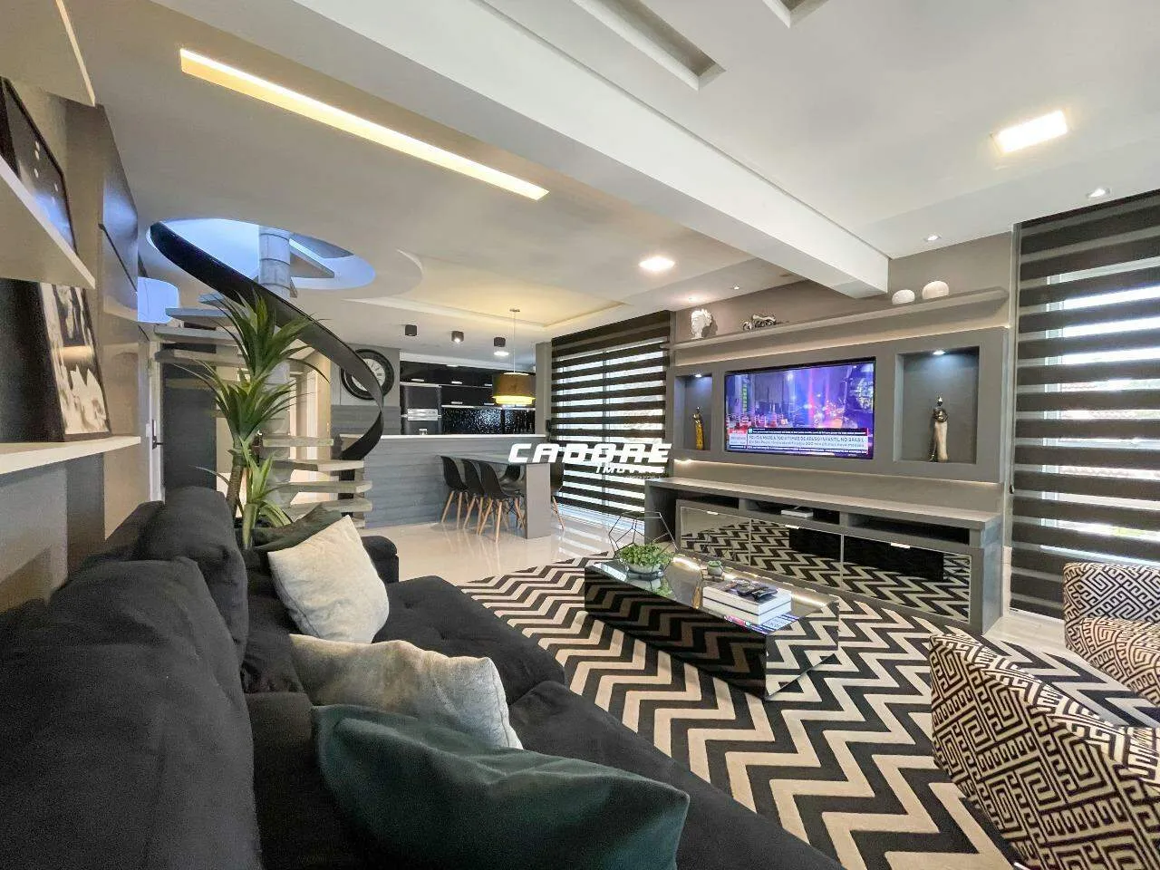 Cobertura Mobiliada com Área de Festas e Jacuzzi no Jardim Blumenau - foto 1