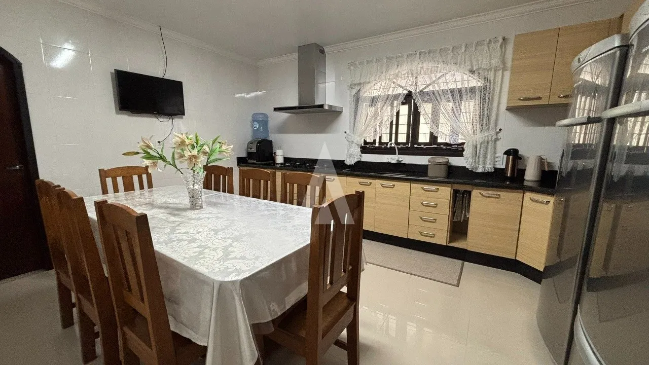 Casa com 3 quartos à venda no bairro Iririú em Joinville - Sc por R$ 790.000,00 — foto 3