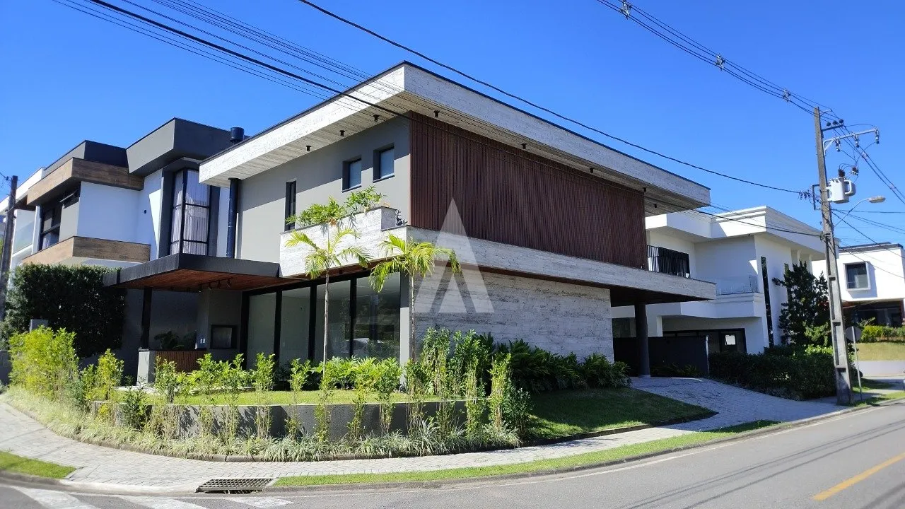 Sobrado em condomínio fechado com 3 suítes à venda no bairro Vila Nova em Joinville - SC de R$ 2.200.000,00. Por R$2.199.000,00 - foto 1