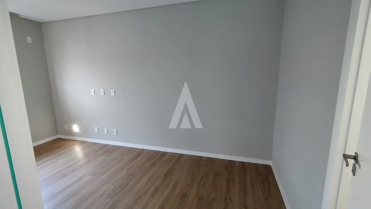 Sobrado em condomínio fechado com 3 suítes à venda no bairro Vila Nova em Joinville - SC de R$ 2.200.000,00. Por R$2.199.000,00 — foto 5