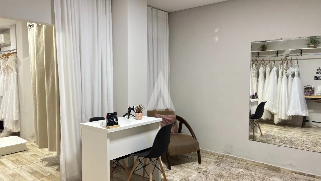 Prédio comercial semimobiliado à venda no bairro Itaum em Joinville - SC por R$ 1.500.000,00. — foto 7