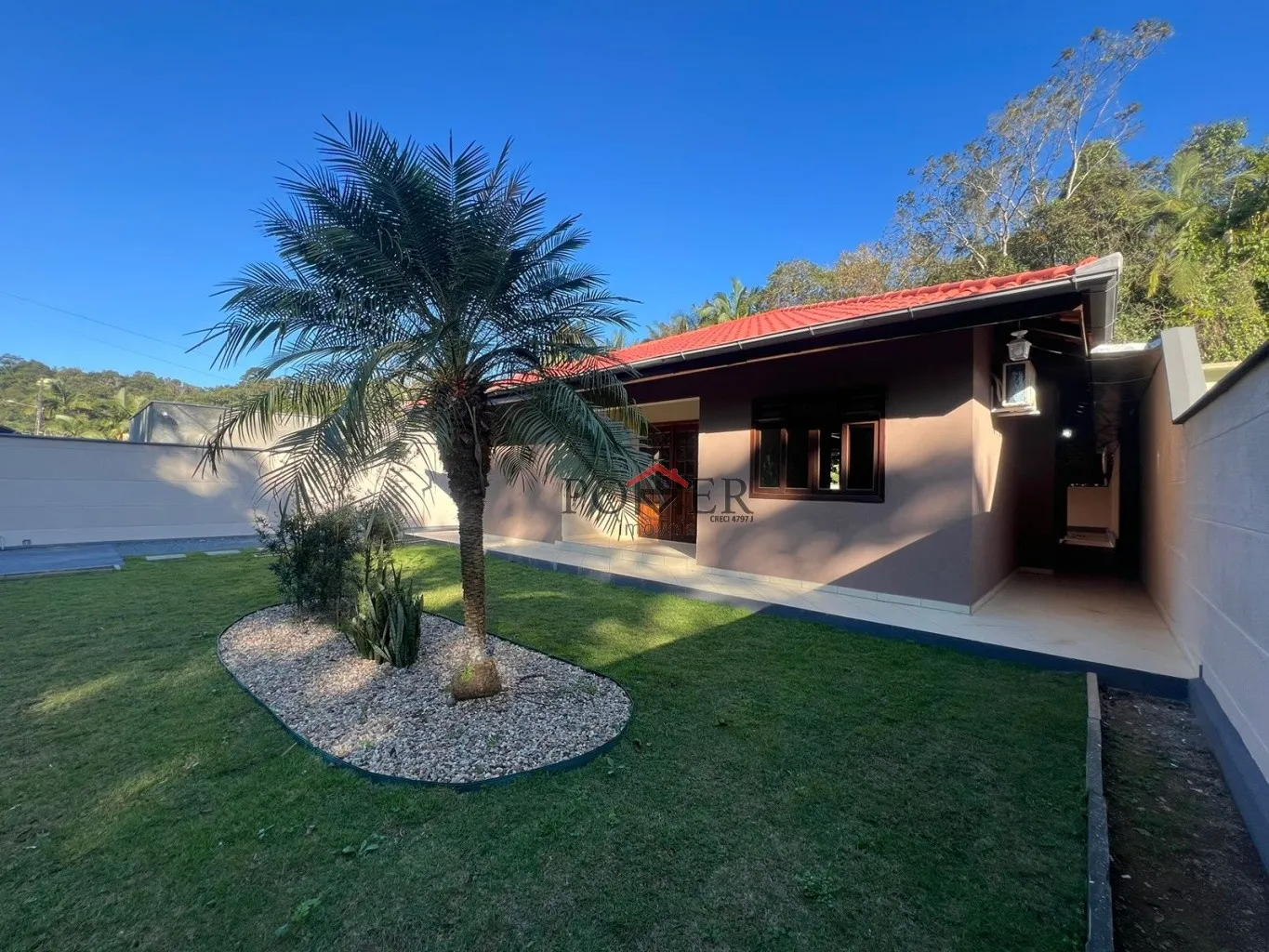Casa Incrível, com 128,00m de área construida, unindo conforto e elegância, e 3 dormitórios. - foto 1
